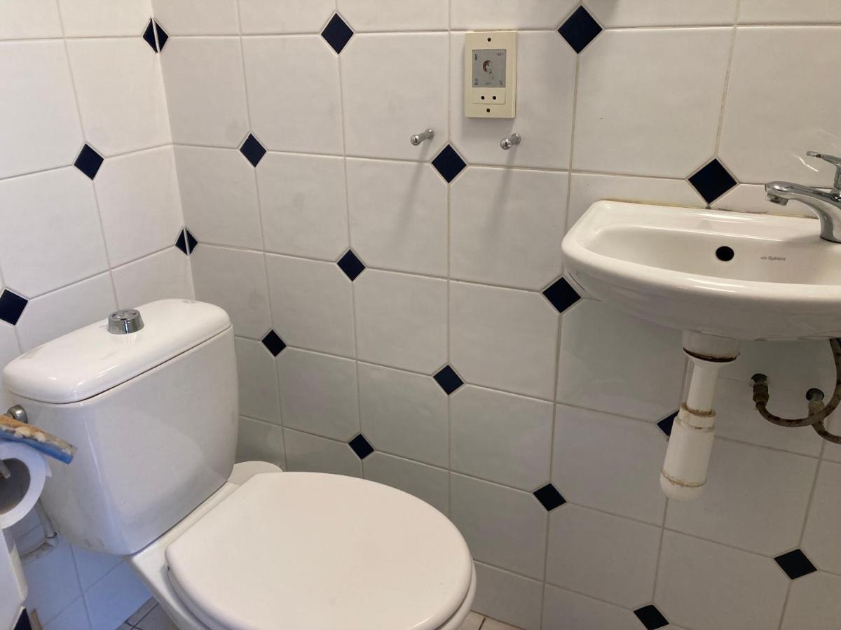 Rb Hostel Зирикзе Экстерьер фото