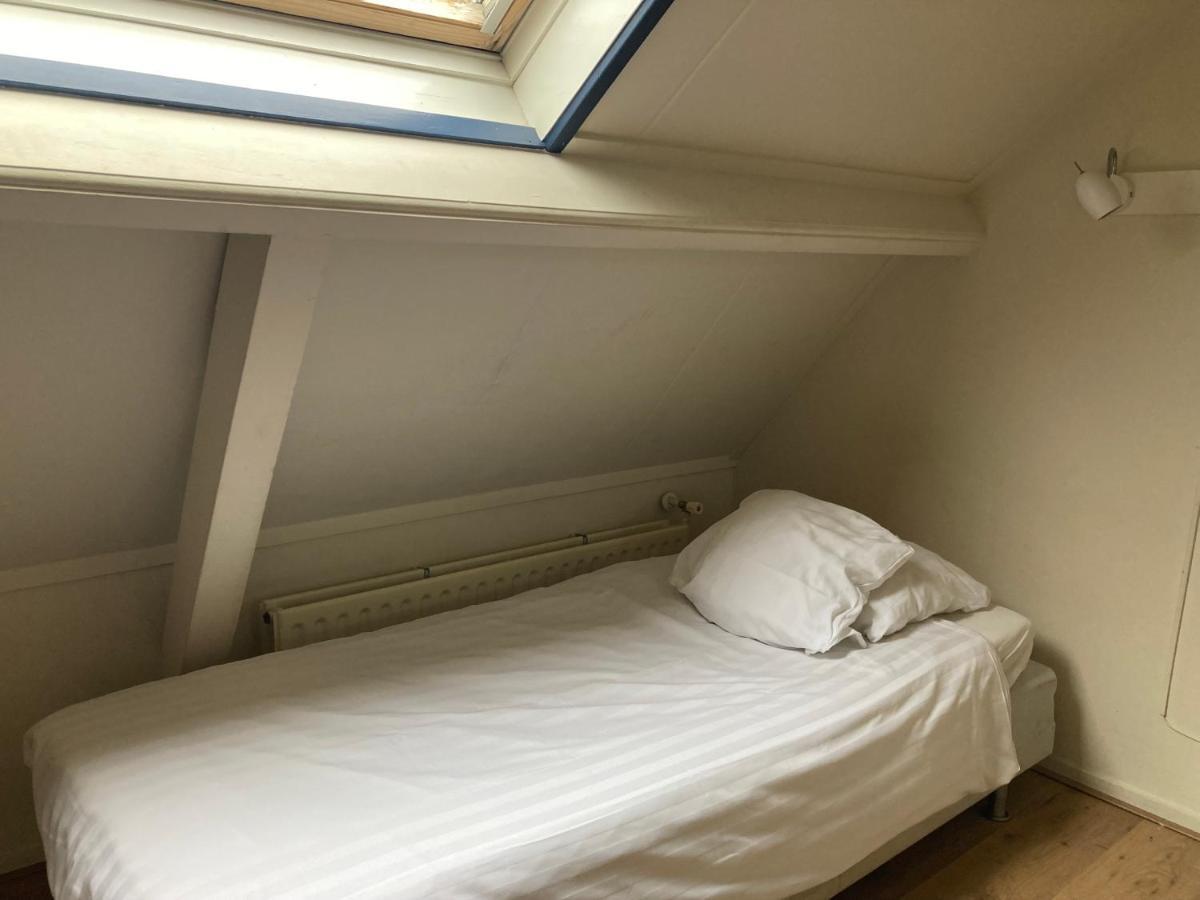 Rb Hostel Зирикзе Экстерьер фото