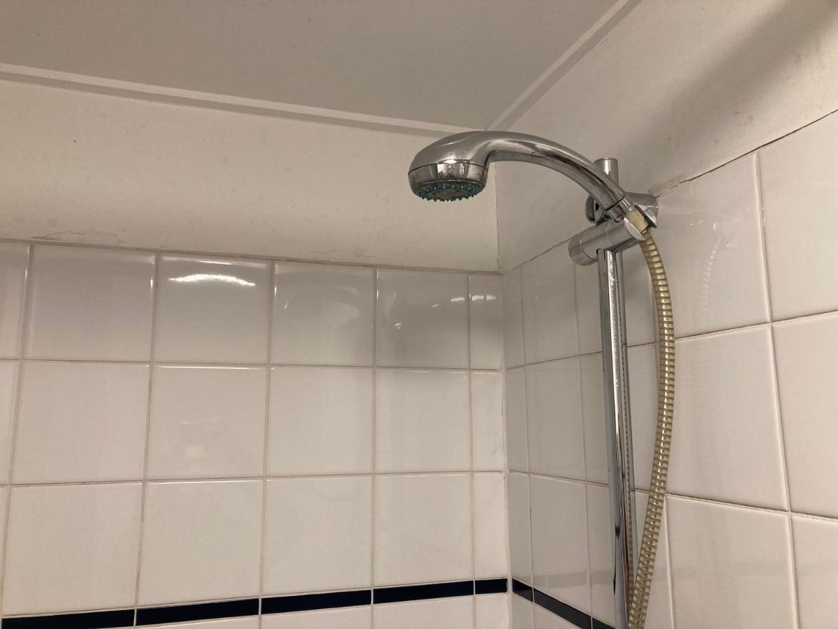 Rb Hostel Зирикзе Экстерьер фото