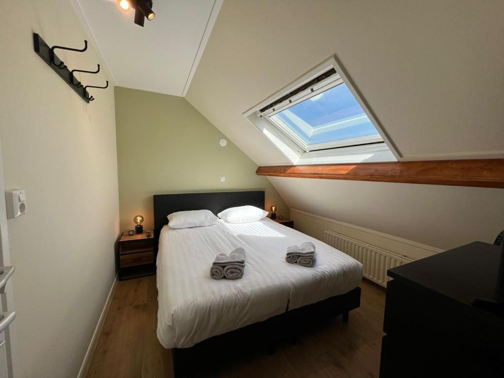 Rb Hostel Зирикзе Экстерьер фото